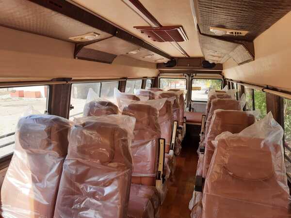 20 seater tempo traveller indo