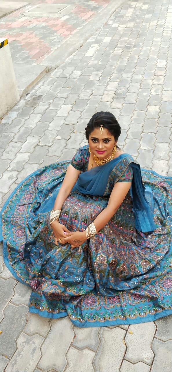 Looking for make up cours