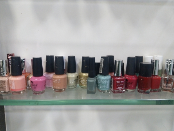 Hello we are one of the best Ladies salo