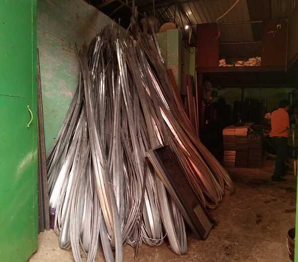 Hot Dip Perforated Cable tray , G . I Perforated C