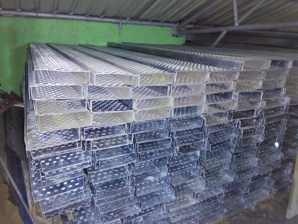 Manufacturer of Hot Dip Perforated Cable tray , Ma