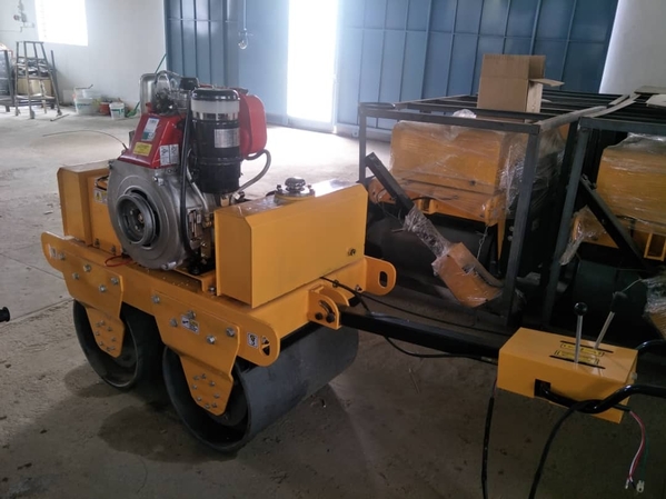 compact generators
