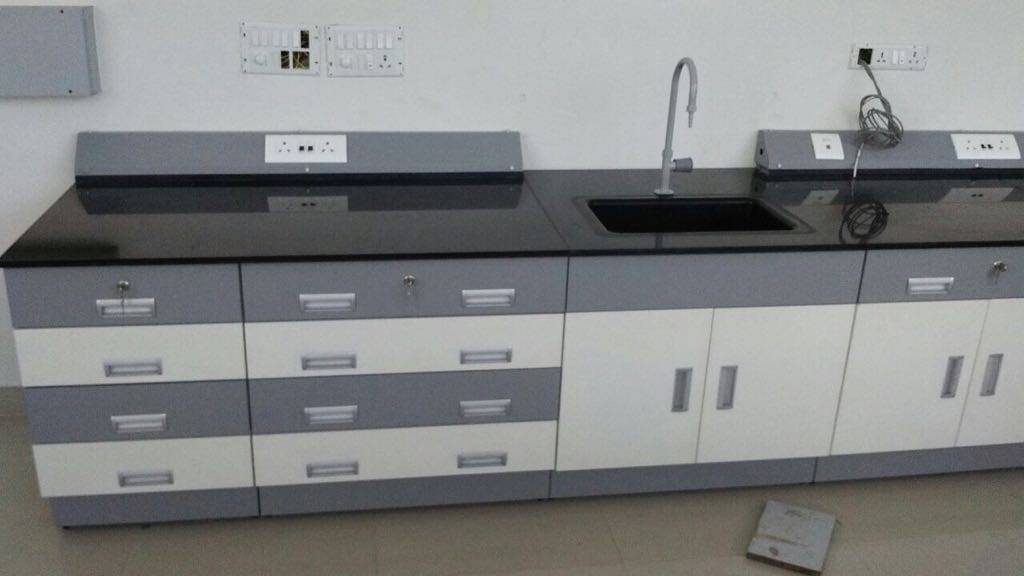 install lab work bench