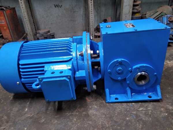 .Hollow Shaft Bevel Helical Ge
