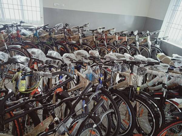 girls cycles