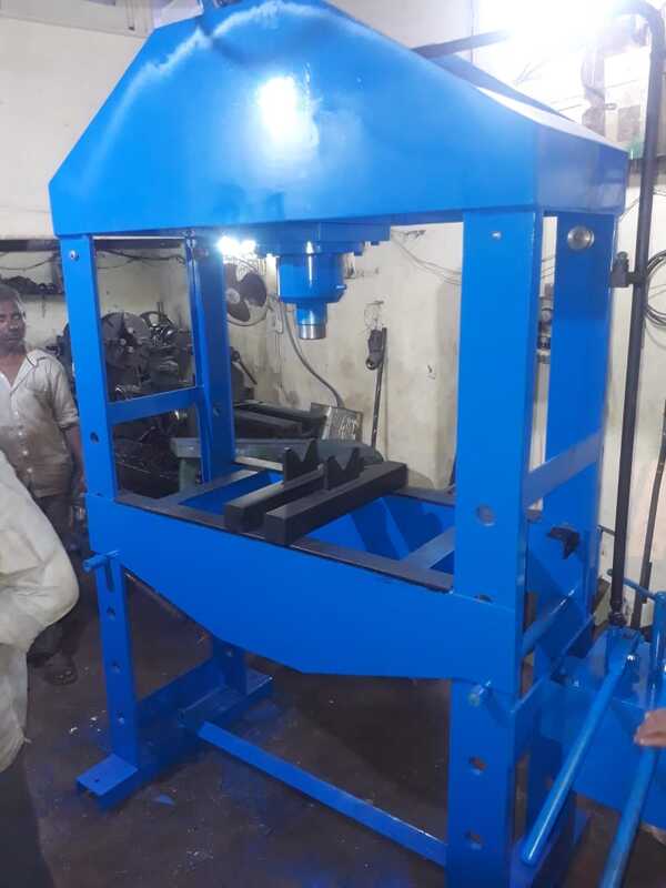 Hand operated Hydraulic Press Machine 60 Ton Hand Kiran Hydraulics