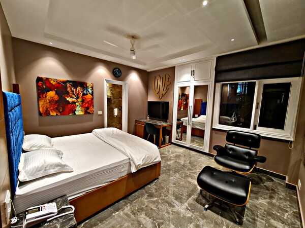 furnished rooms