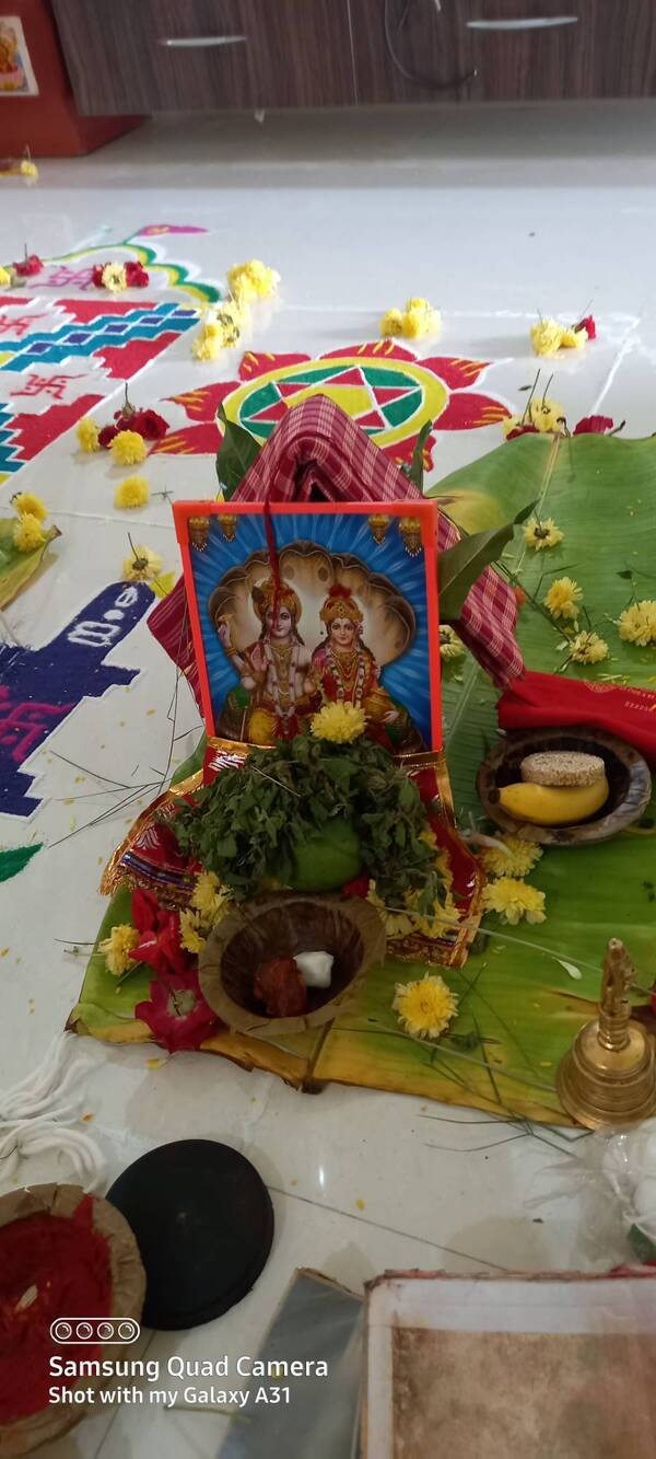 contact best oriya pandit