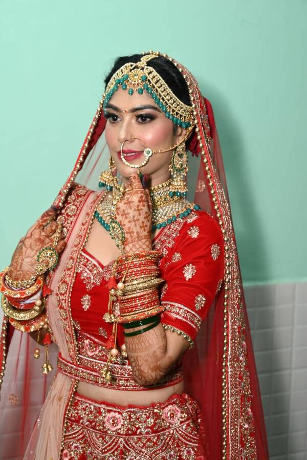 party makeup , sagan makeup , reception 