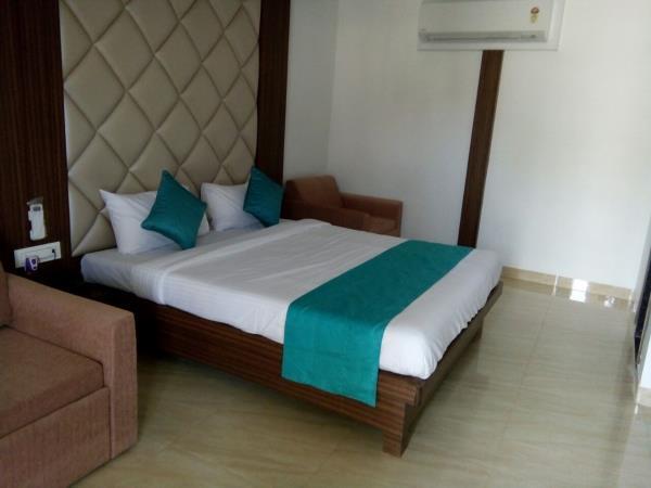 deluxe rooms