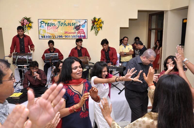arrange ladies sangeet