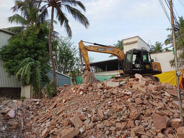 demolition contractors kolathu