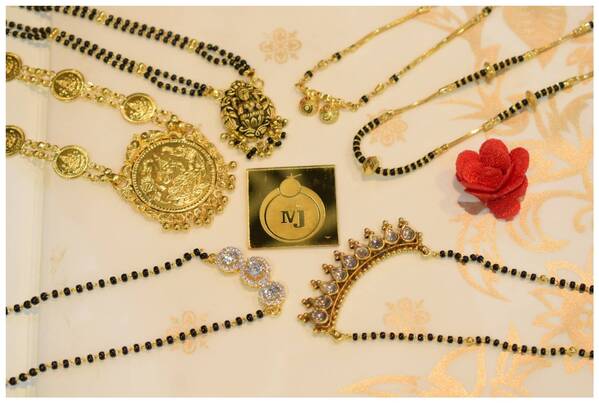 today hand mangalsutra