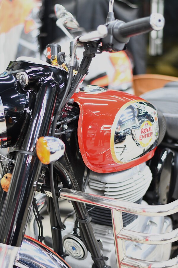 brand new royal enfield classi