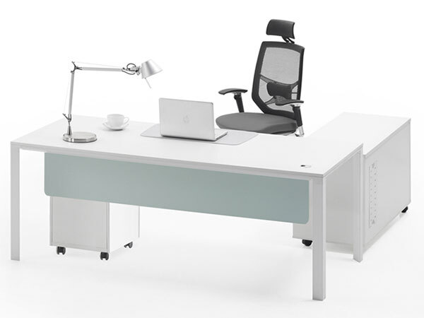 Office Furniture Showroom in C