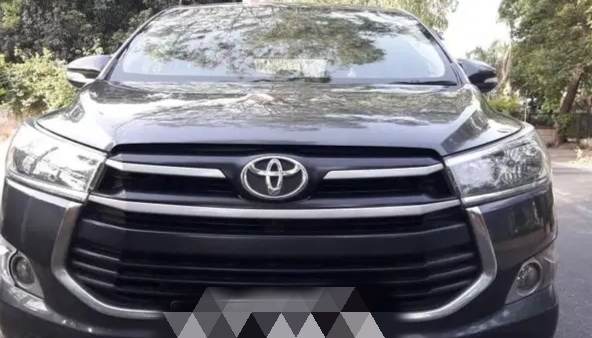used toyota innova crysta grey