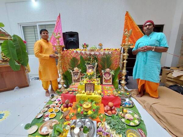 Bihari Pandit ji in Bangalore
