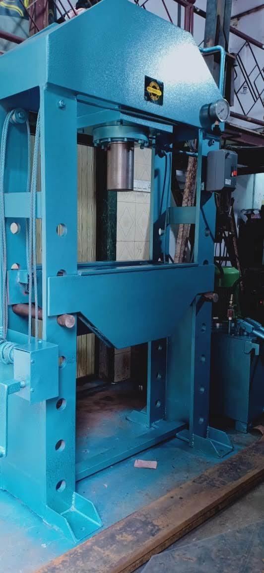 WE ARE MANUFACTURER ARE HYDRAULIC MACHINE UP Kiran Hydraulics
