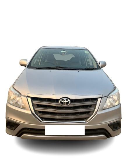 toyota innova 2 5 vx 8 seater 