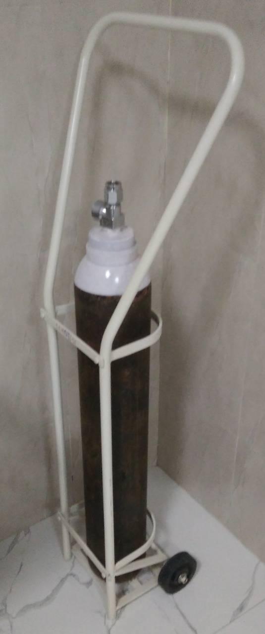 oxygen cylinder