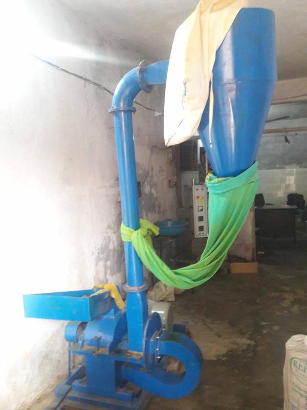 Masala blower pulveriser
MANUF