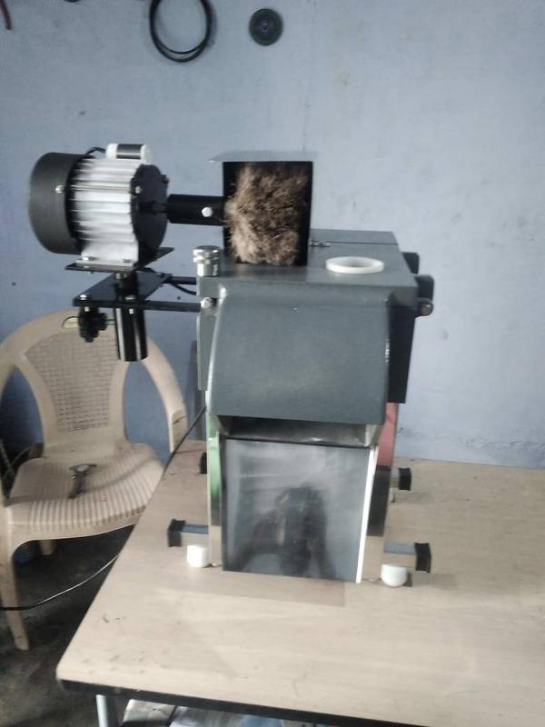 Banana chips making machine
MA