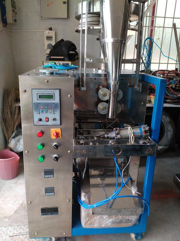 Snacks packing machine
MANUFAC