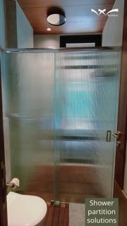 Shower cubicles with fluted gl