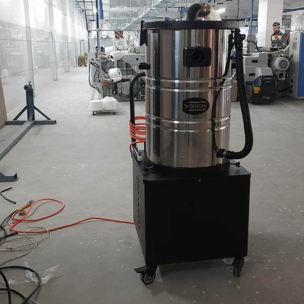 industrial vacuum cleaner, use in all industries f