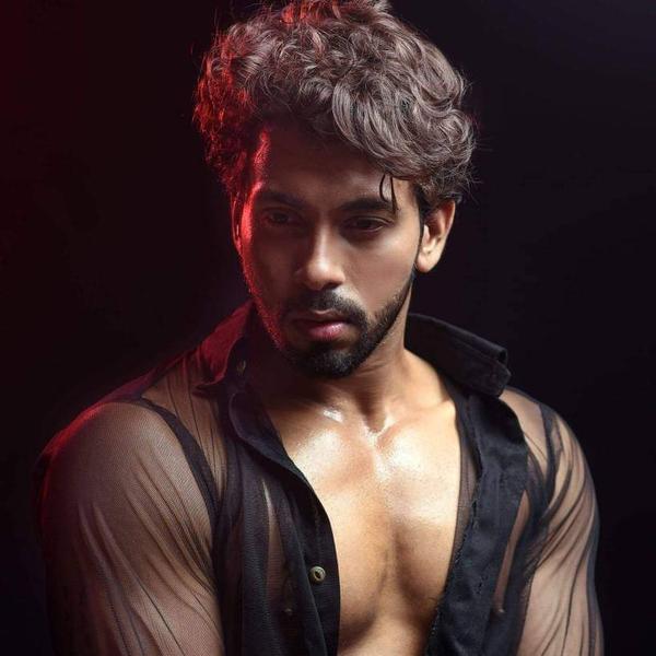 male to male body massage cent