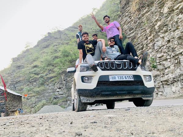 self drive car service