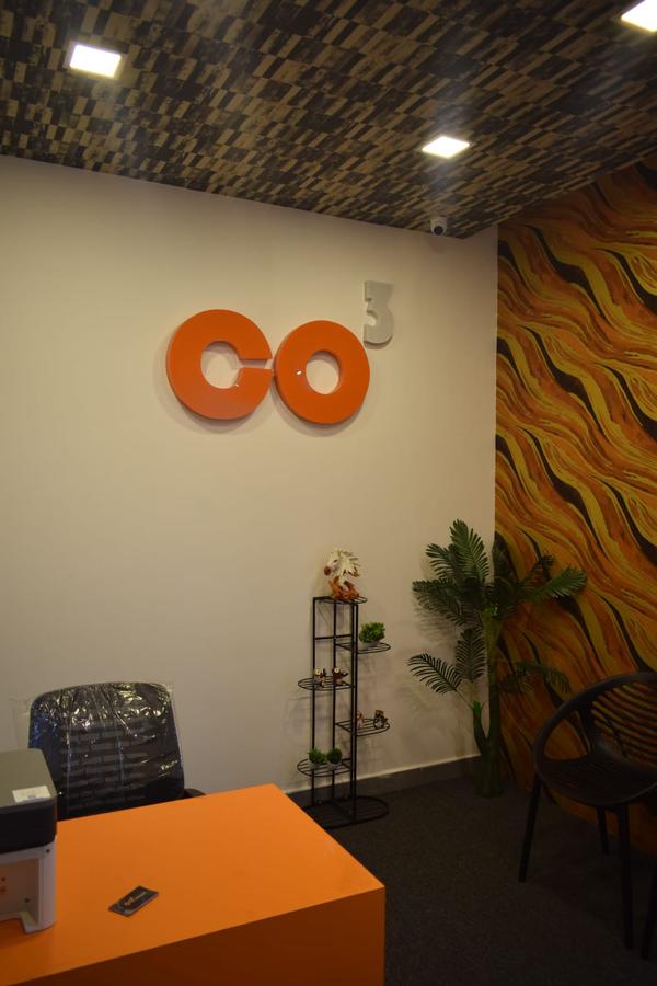 vibrant shared offices help