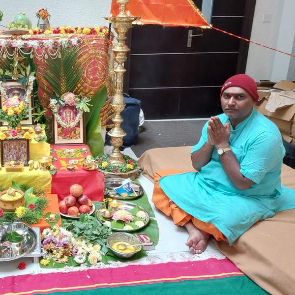 top north indian pandit