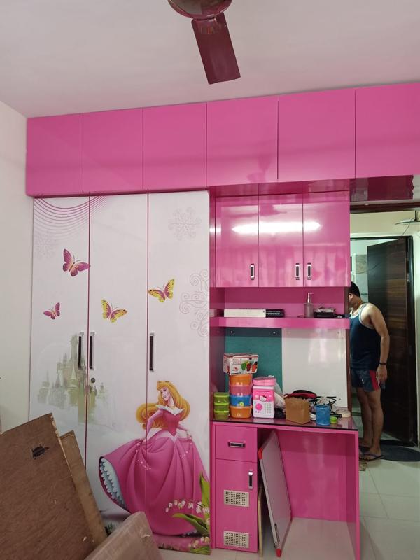 kharadi studio