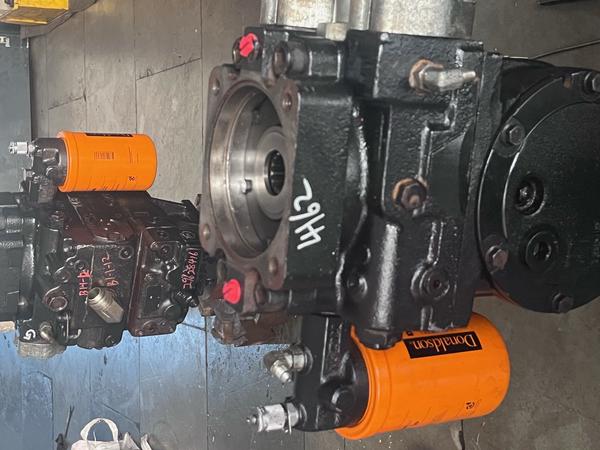 990hf roller hydraulic pump re