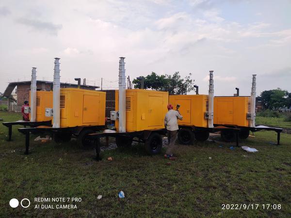 With the team of sharp skille