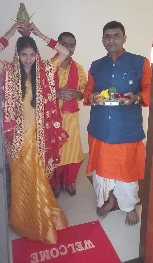 north indian hindi pandit