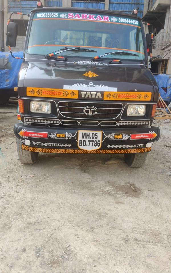 two wheeler towing service nav