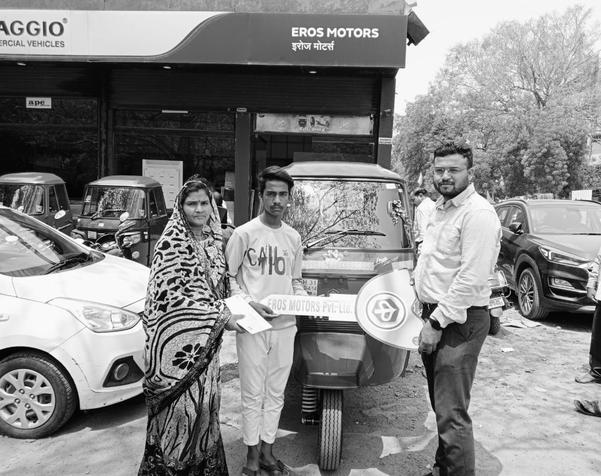 3 Wheeler showroom Nagpur deli