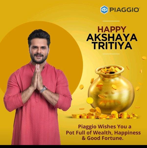 Three Wheeler showroom in Nagp