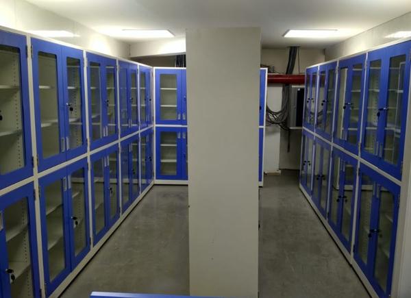 compliant laboratory