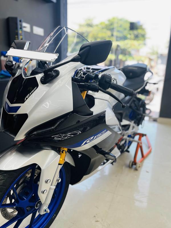 yahama r15m