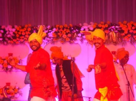 western dance group performanc