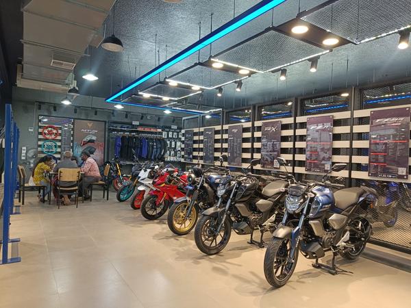 yamaha motorcycles and scooter
