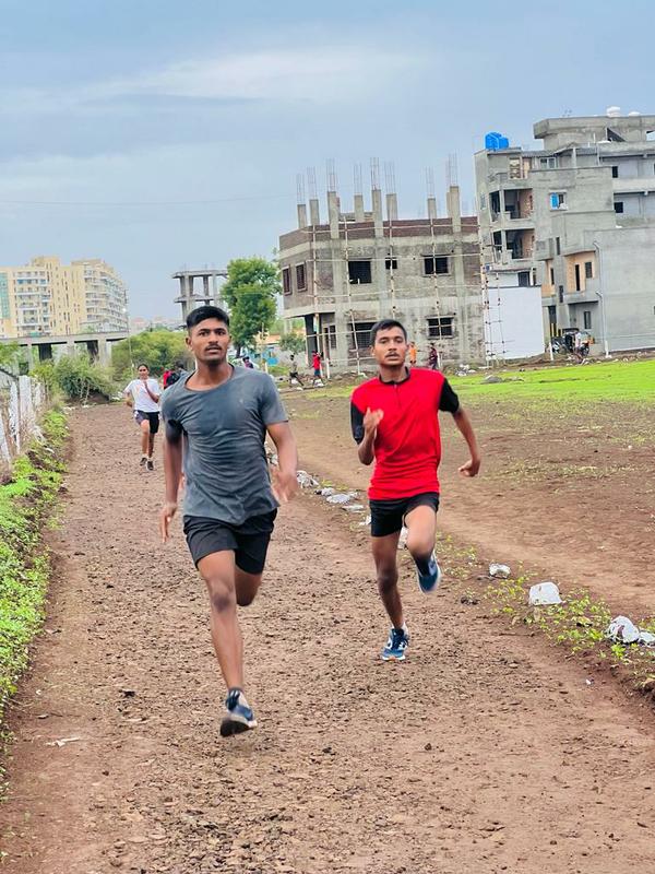 जिद्द करिअर अकॅडमी मध्ये 