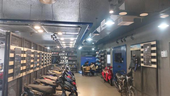 motorcycles and scooters trich