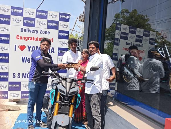 yamaha mt 15 showroom in trich