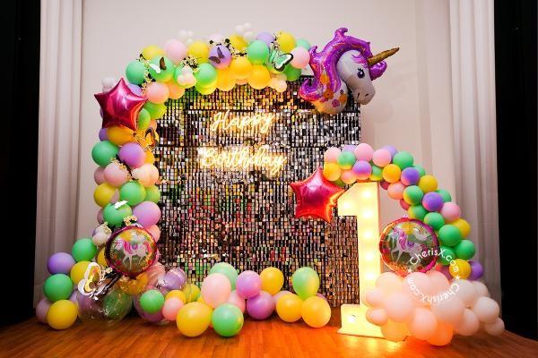 customized birthday party deco