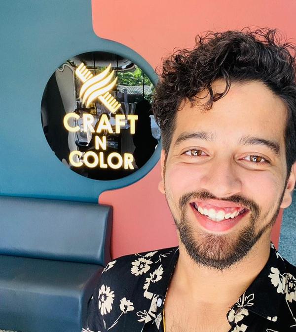 today craft n color salon is providing b