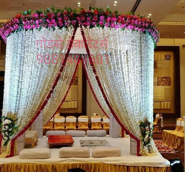 simplestagedecorationincharoli
